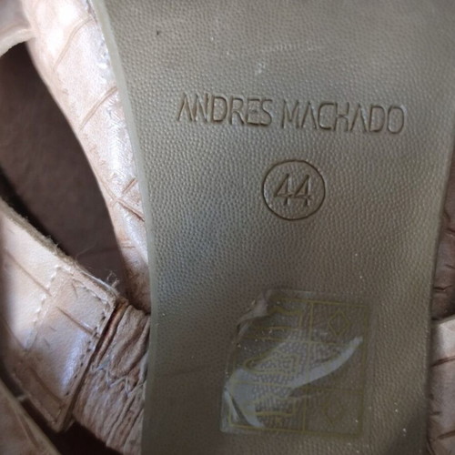 Andrés Machado Nude Croco Mules size 44 like new with 11 cm block heel