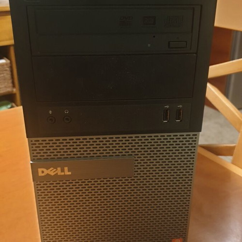 Dell Optiplex 3020 Desktop like new with monitor, keyboard & mouse