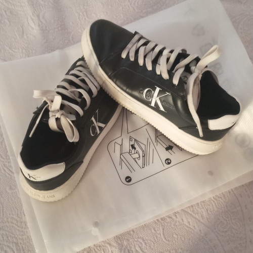 Calvin Klein sneakers size 38 used, black and white leather