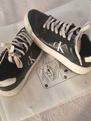 Calvin Klein sneakers size 38 used, black and white leather