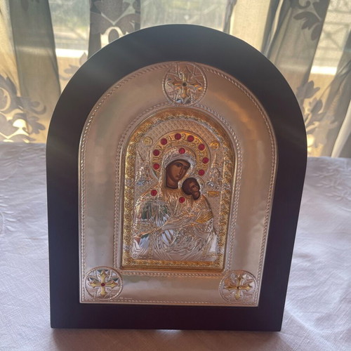 Silver icon Panagia Amolyntos new, silver and brown wood 31x37cm