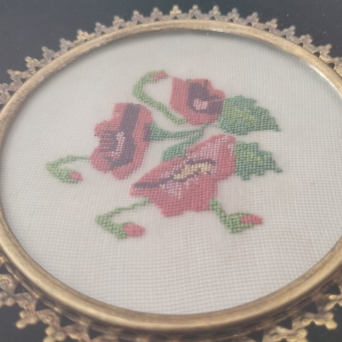 Vintage ashtray with handmade embroidery, like new