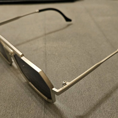 Design sunglasses with silver metal frame, new
