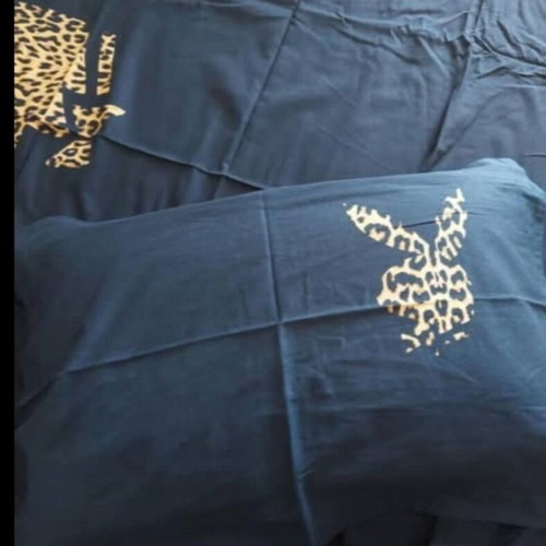 Play Boy Bunny sheets animal print 100% cotton like new