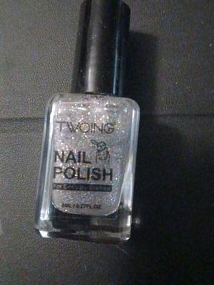 Nail polish with glitter new