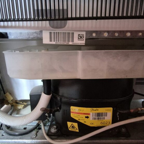 Bosch refrigerator like new, used 1.5 years in office