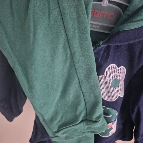 Clothing set 12-18 months like new, unisex