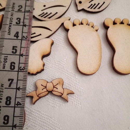 Wooden elements new, pack of 14 pieces