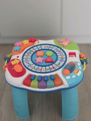Τραπέζι δραστηριοτήτων ΜG Toys σαν καινούργιο με μουσική