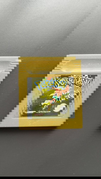 Gameboy Pokemon Gold με καινουργια μπαταρια