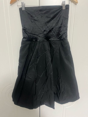 Balloon skirt black high-waisted like new