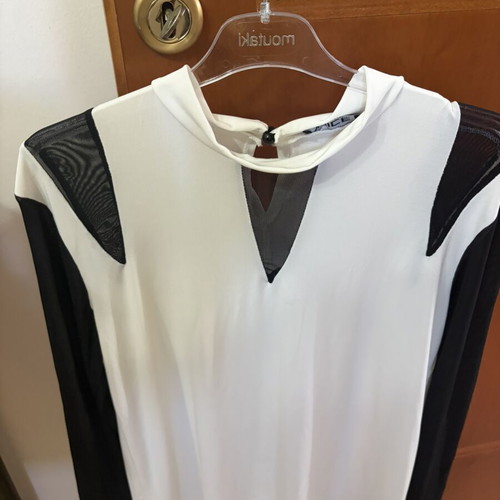 Long-sleeve blouse with sheer sleeves, like new, black and white