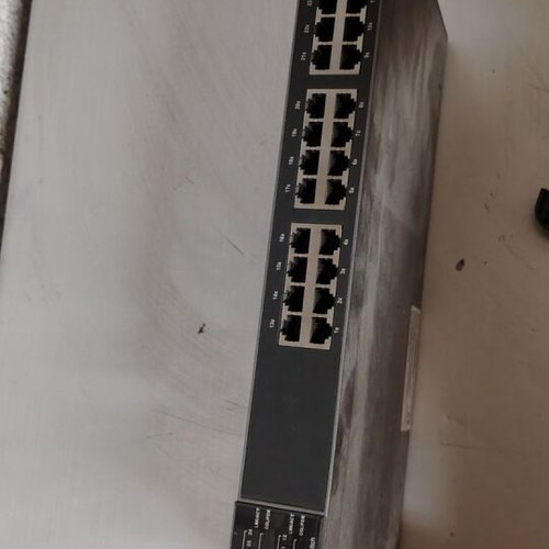 LevelOne Fast Ethernet Switch FSW-2409TFX like new