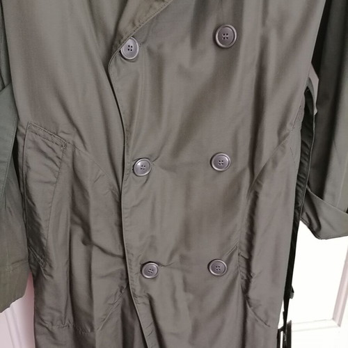 Unisex Fabric Trench Coat like new, cypress green, size M 38