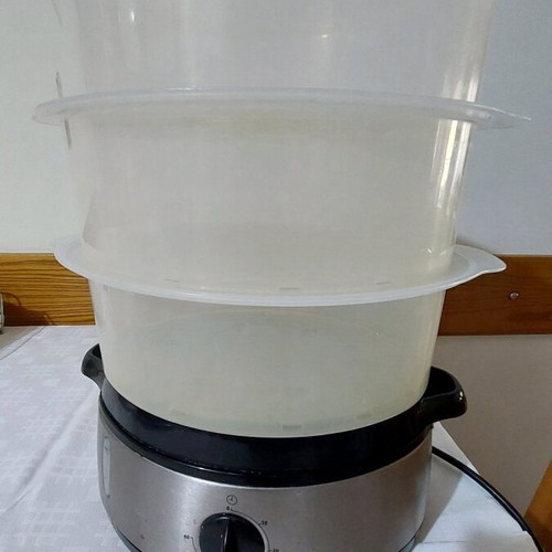 Russell Hobbs steam cooker used with 3 baskets and lid