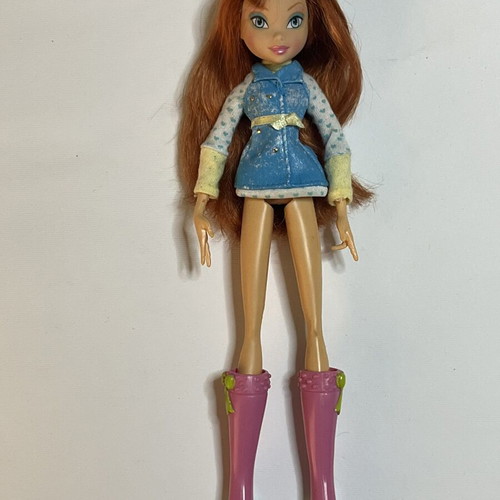 Winx Bloom doll used with wear