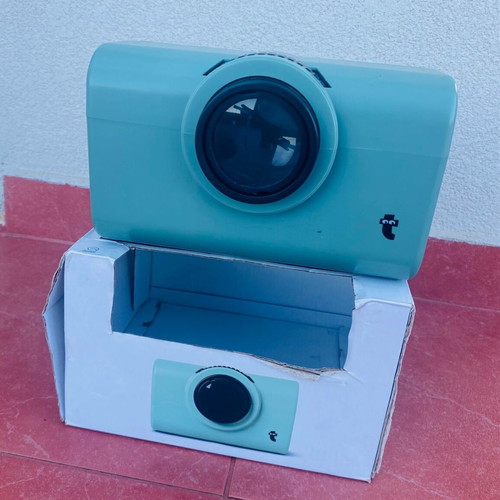 Flying Tiger Smartphone Projector new