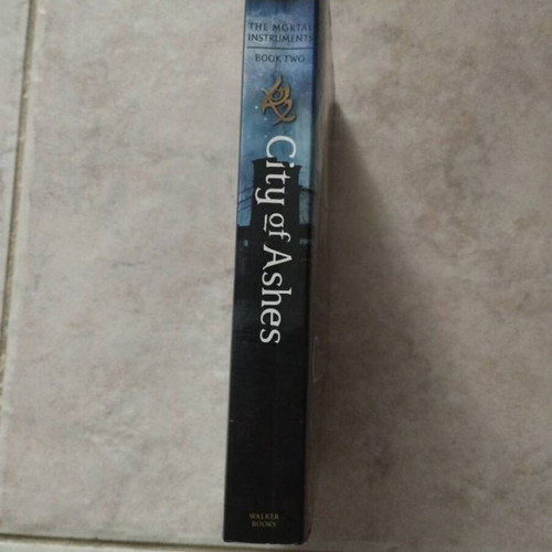 City of Ashes The Mortal Instruments Book 2 by Cassandra Clare