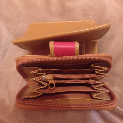 Wallet slightly used, 12x9 cm