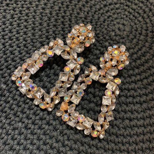 Earrings slightly used, missing one small gem