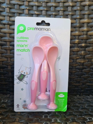 Pink spoons set of 3 new with suction cup for 6 months