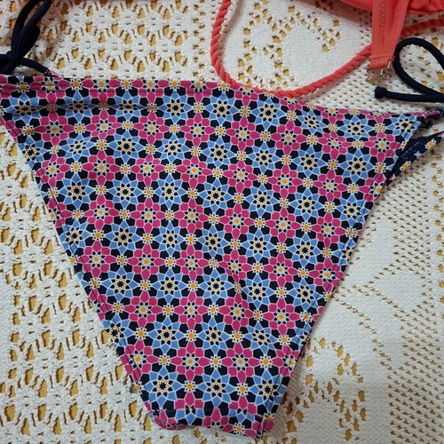 Bikini set like new, Esmara top coral and Ocean Club patterned bottom, size M