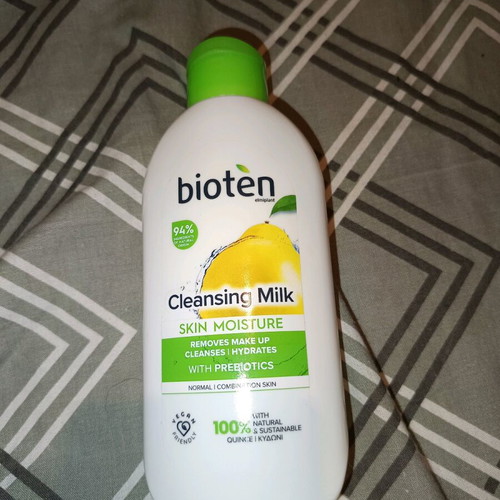 Bioten Cleansing Milk with Quince new, makeup remover and hydrating cleanser