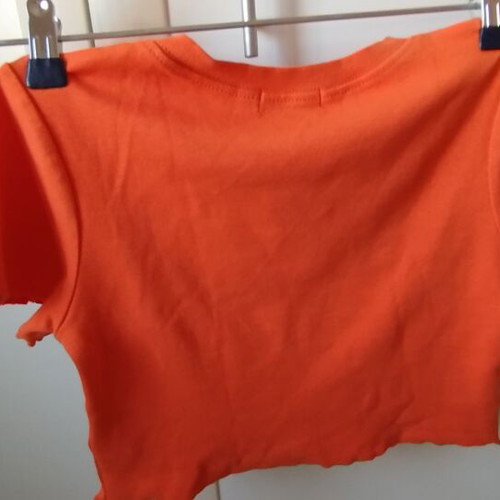 Orange crop top t-shirt size XS like new