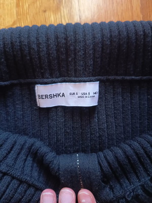 Bershka Black Knitted Cardigan with Off-Shoulder Design like new
