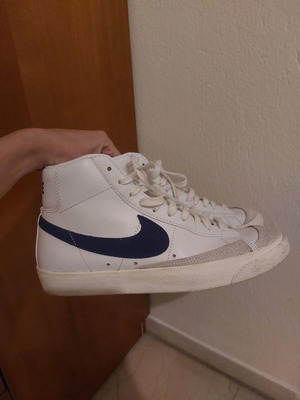 Nike Blazer Mid ''77 Vintage маратонки като нови, номер 40, бяло и лилаво
