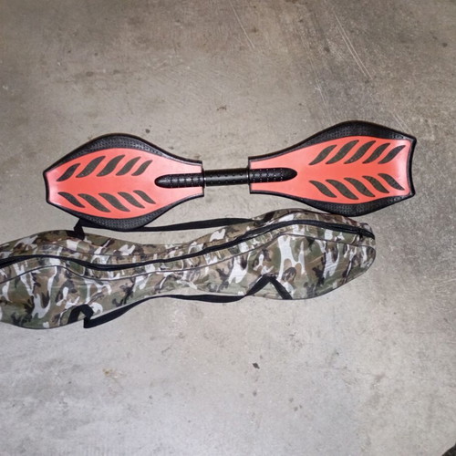 Razor Ripstik Air Pro 8.5" Complete Waveboard skateboard red like new with carrying bag