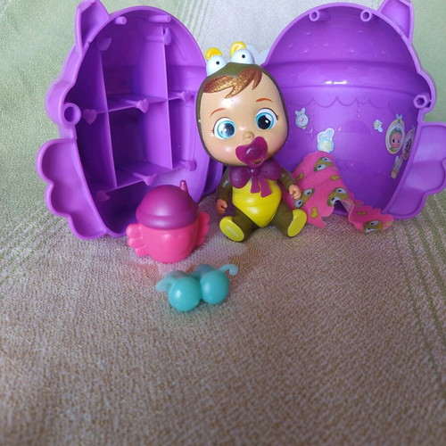 Mini Cry Babies used with heart-decorated house