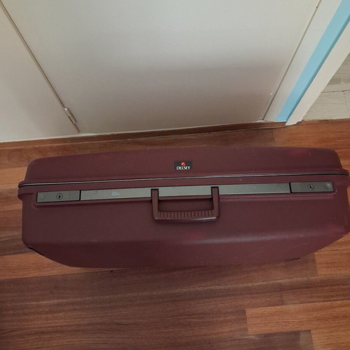 Delsey Vintage hard suitcase used, large size, hardshell