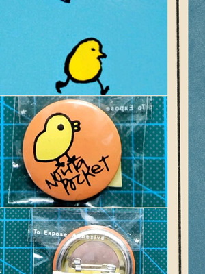 Collectible Easter badge with bird design and Noputa Pocket inscription new