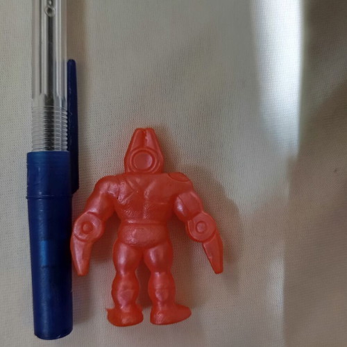 Pinchman-Pliers alien figure used, M.U.S.C.L.E series, EL CRECO