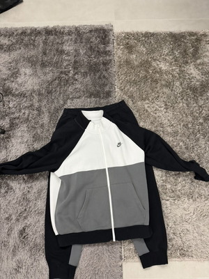 Nike set tracksuit black and grey used, size XL