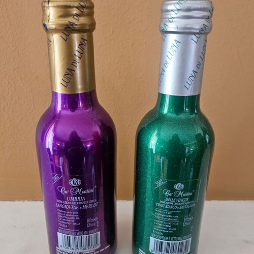 Wine drinks sealed like new, collectible set of 2 bottles