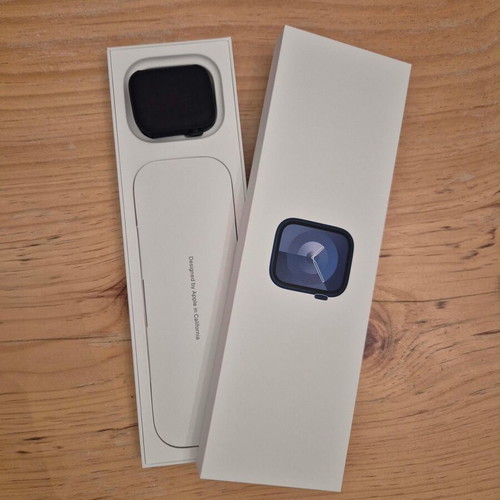iPhone 14 Pro και Apple Watch Series 9 45mm σαν καινούργιο, μαύρο, 128GB