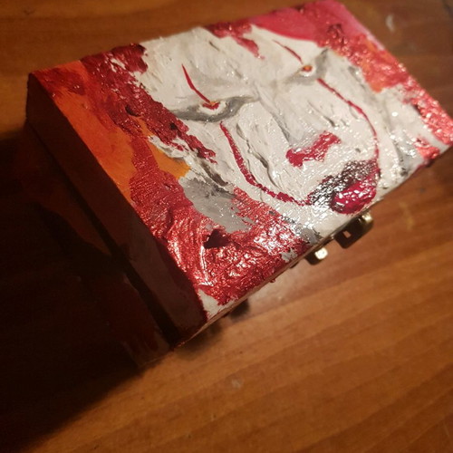Decorative wooden box new with "IT" design