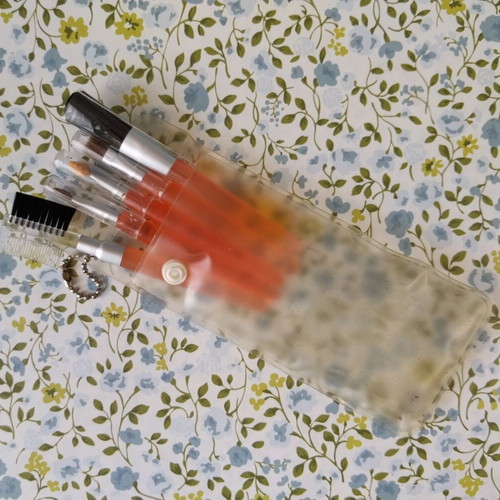 Mini makeup brush set with Rival Rouge gift