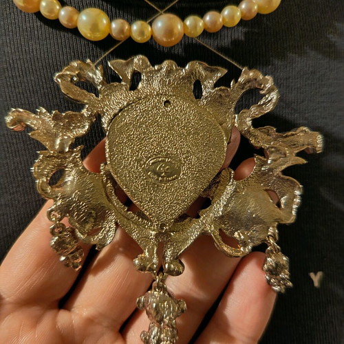 Christian Lacroix women's necklace new