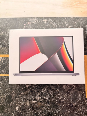 MacBook Pro 14 box like new