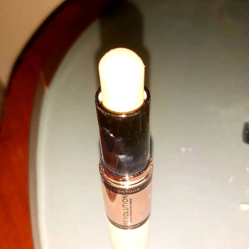 Revolution Highlighter & Contour stick like new