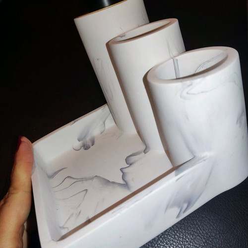 Ceramic bathroom set 4 in 1 with marble look, unused