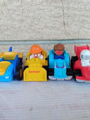 Σετ αυτοκινητάκια Fisher-Price Little People Wheelies