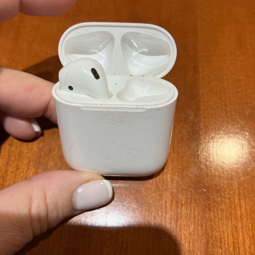 AirPods case used