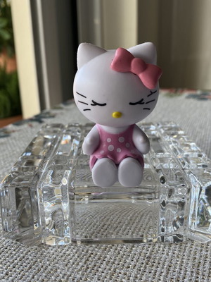 Hello Kitty συλλεκτική μικρή φιγούρα σαν καινούργιο, 6 cm