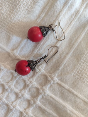 Vintage earrings with red coral and filigree metalwork
