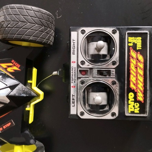 Taiyo RC triple wheels remote control car