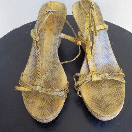 Sandals used, 9cm heel, yellow-brown, size 39